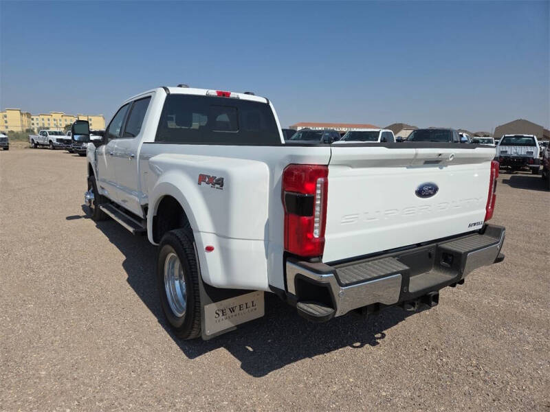 2026 Ford F-350 Super Duty Lariat