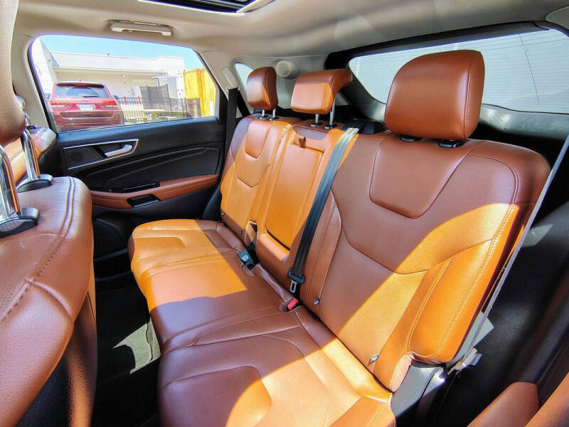 2019 Ford Edge Titanium