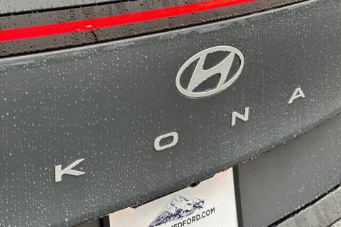 2026 Hyundai Kona SE