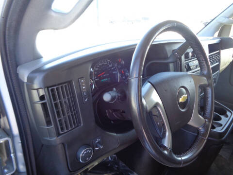 2017 Chevrolet Express LT 3500