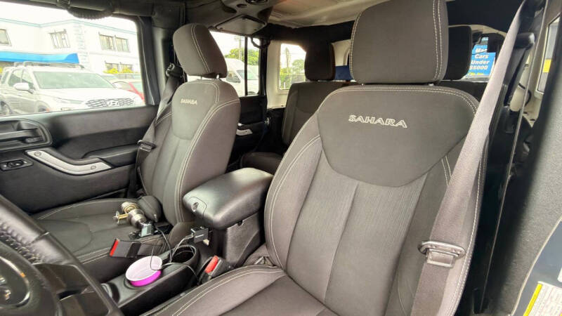 2016 Jeep Wrangler Unlimited Sahara