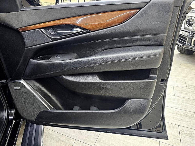 2017 Cadillac Escalade ESV Premium Luxury