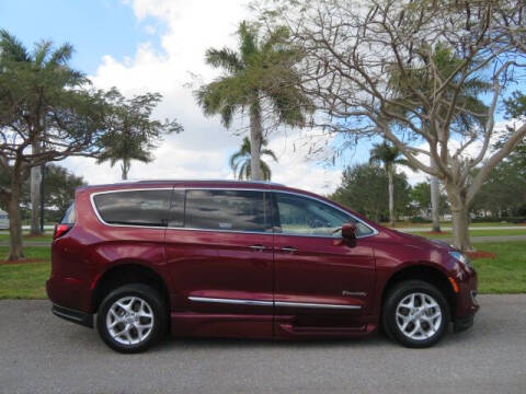 2020 Chrysler Pacifica Touring L Plus