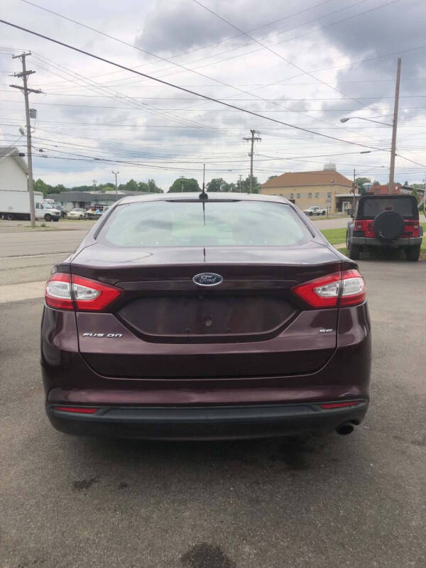 2013 Ford Fusion SE