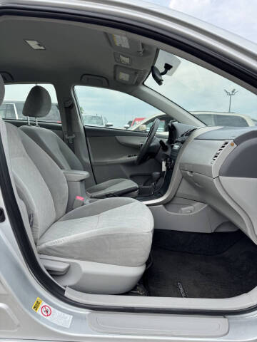 2009 Toyota Corolla LE