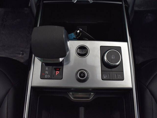 2023 Land Rover Range Rover P400 SE LWB