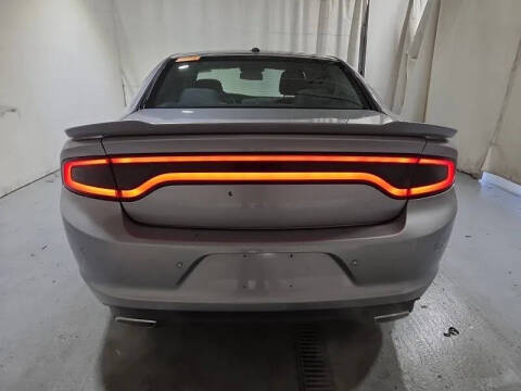 2017 Dodge Charger SE