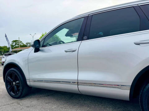 2017 Volkswagen Touareg Wolfsburg