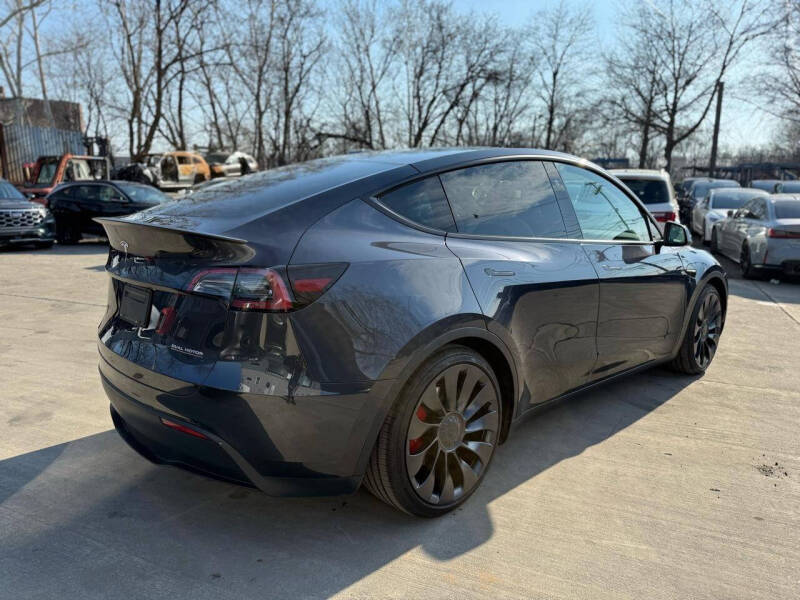 2025 Tesla Model Y Performance