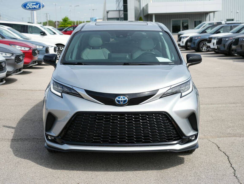 2021 Toyota Sienna XSE 7-Passenger