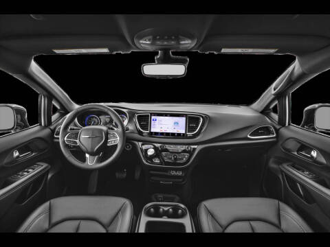 2025 Chrysler Voyager LX