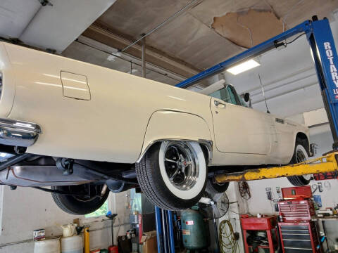 1957 Ford Thunderbird