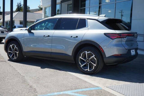 2026 Chevrolet Equinox EV LT 2