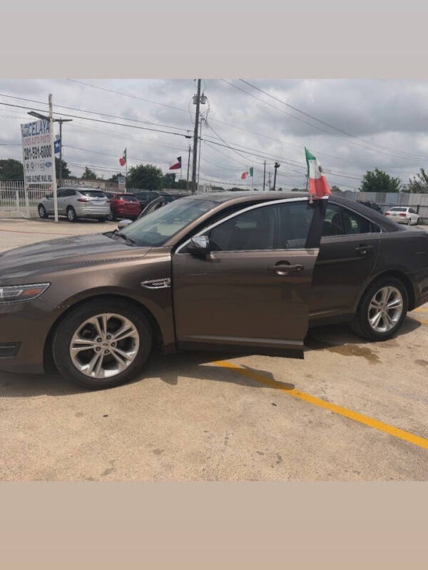 2015 Ford Taurus Limited