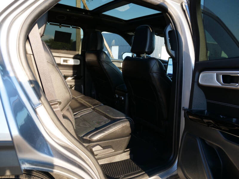 2022 Ford Explorer ST