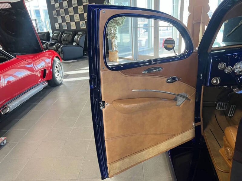 1936 Ford 5 Window Coupe