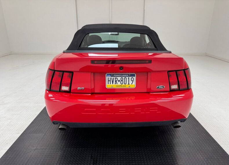 2004 Ford Mustang SVT Cobra