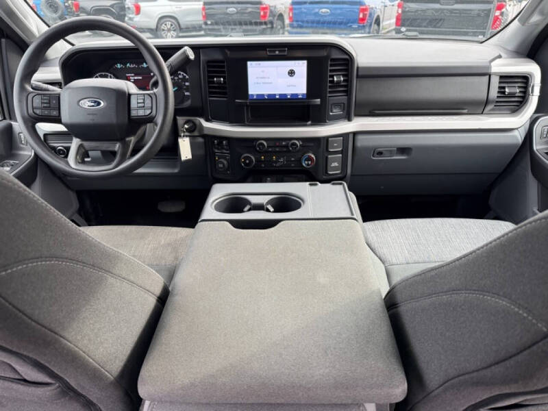 2025 Ford F-350 Super Duty XLT