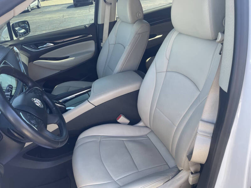 2021 Buick Enclave Essence