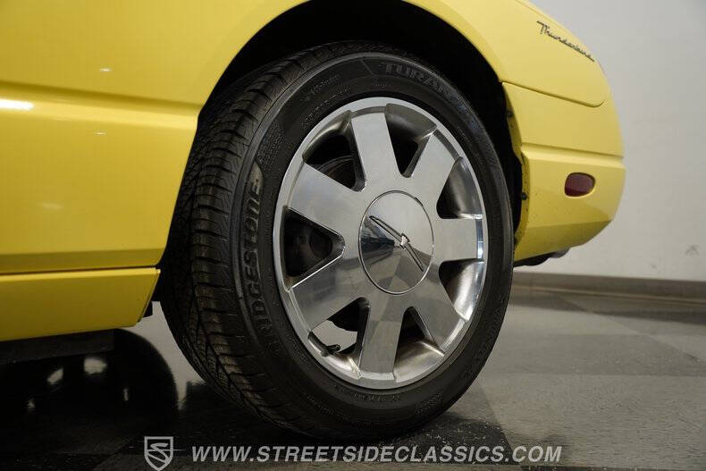 2002 Ford Thunderbird Deluxe