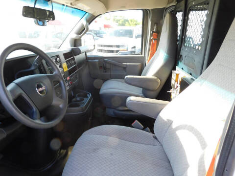 2017 GMC Savana 2500