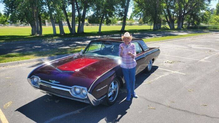 1962 Ford Thunderbird