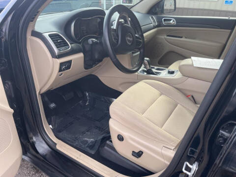 2019 Jeep Grand Cherokee Laredo E