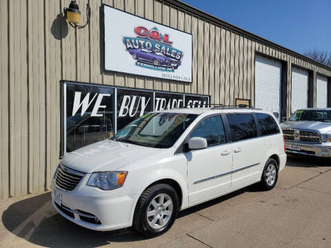 2013 Chrysler Town and Country for sale at C&L Auto Sales in Vermillion SD