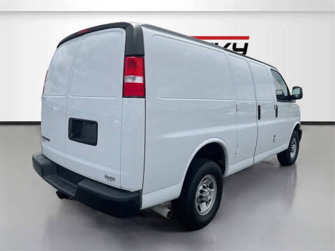 2023 Chevrolet Express 2500