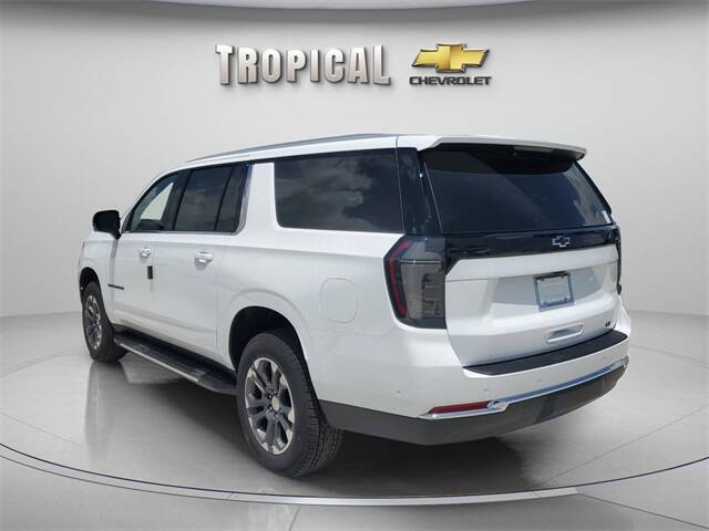 2025 Chevrolet Suburban LT