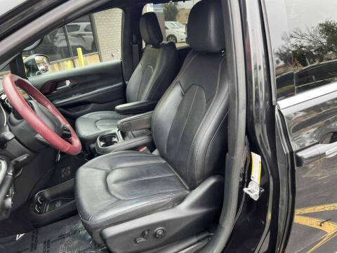 2020 Chrysler Pacifica Touring L 35th Anniversary