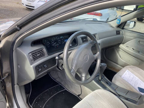 1998 Toyota Camry LE