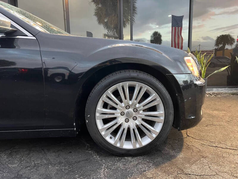 2012 Chrysler 300 Limited