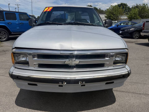 1997 Chevrolet S-10 LS