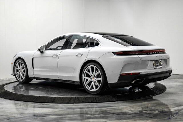 2025 Porsche Panamera