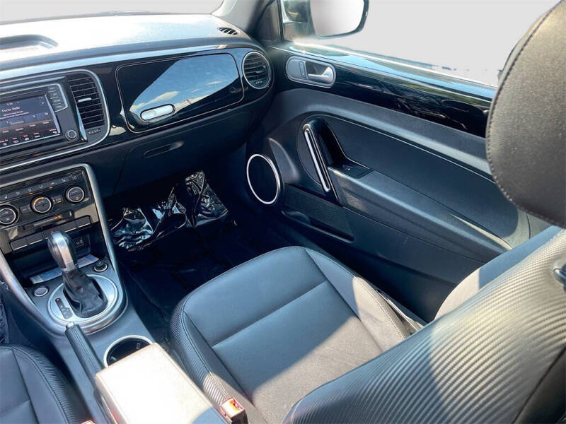 2019 Volkswagen Beetle 2.0T SE