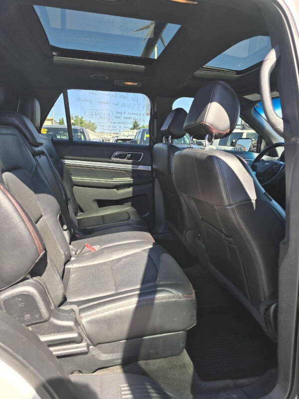 2016 Ford Explorer Sport