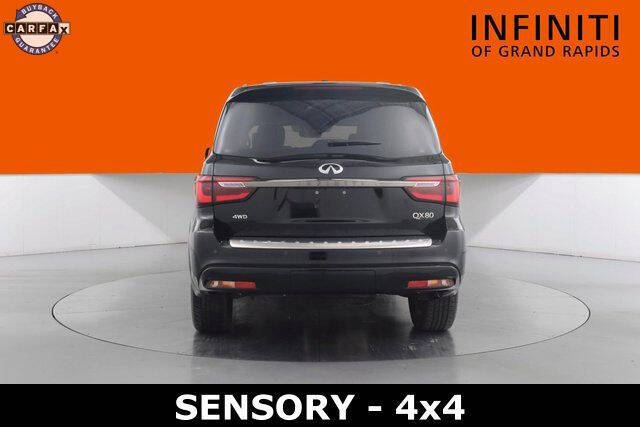 2024 Infiniti QX80 Premium Select