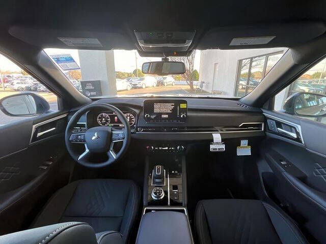 2025 Mitsubishi Outlander PHEV SEL Black Edition