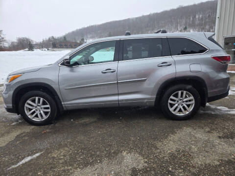 2014 Toyota Highlander LE