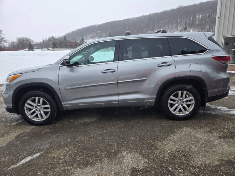 2014 Toyota Highlander LE