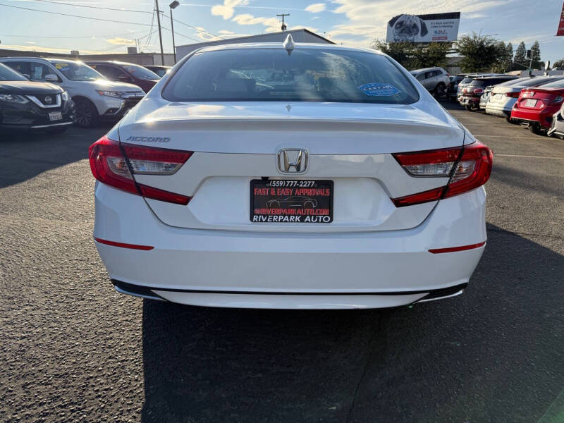 2018 Honda Accord LX photo 39