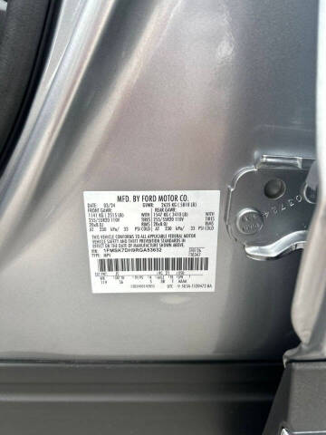 2024 Ford Explorer XLT