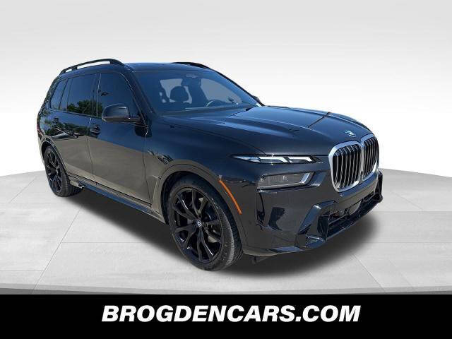 2024 BMW X7 40i's photo