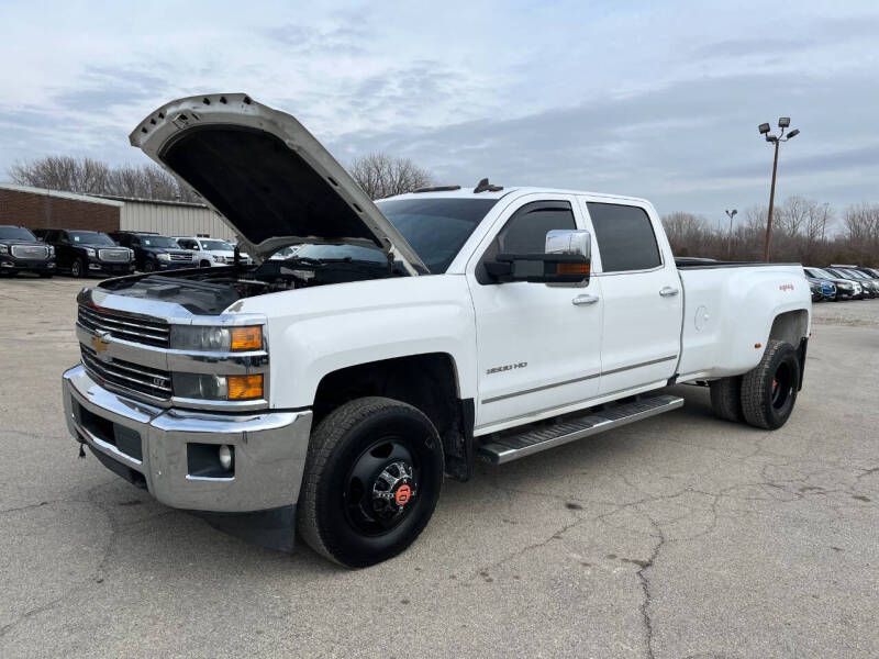 2015 Chevrolet Silverado 3500HD LTZ photo 49