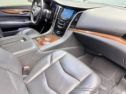2019 Cadillac Escalade Premium Luxury
