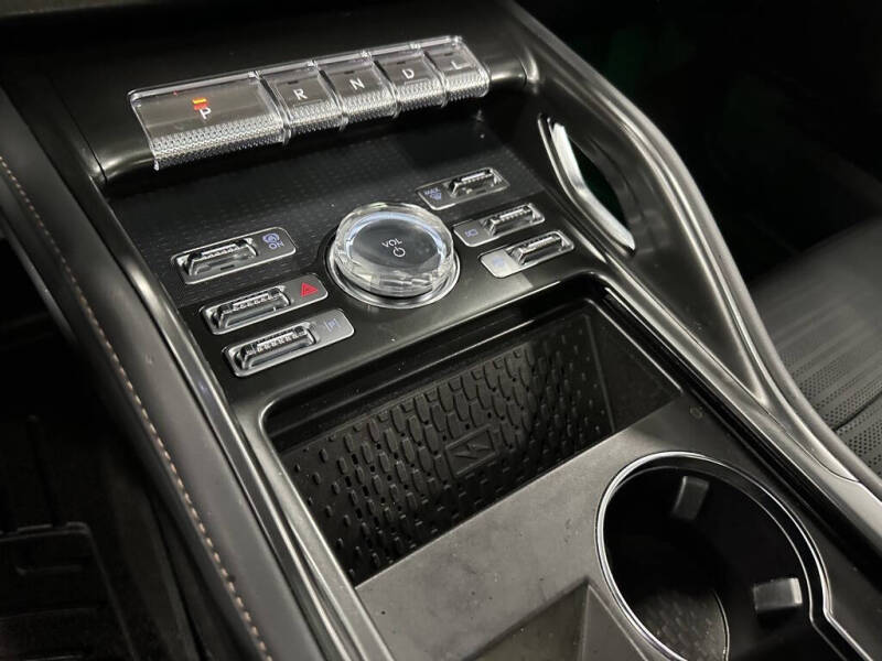 2025 Lincoln Nautilus Hybrid Reserve