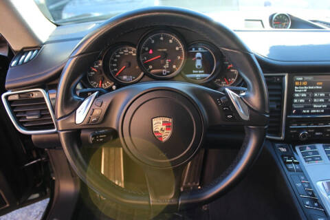 2015 Porsche Panamera 4