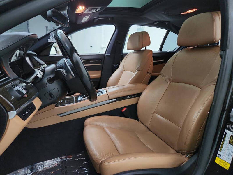 2014 BMW 7 Series 740i