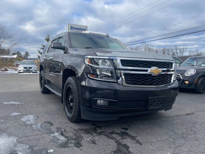 2017 Chevrolet Tahoe LT photo 12